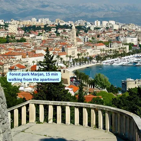 Lägenhet Spacious Neven Near Center, With Two Ac Units *